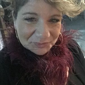 Feather scarf accessory